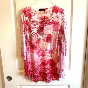NWOT Pretty Rose shirt